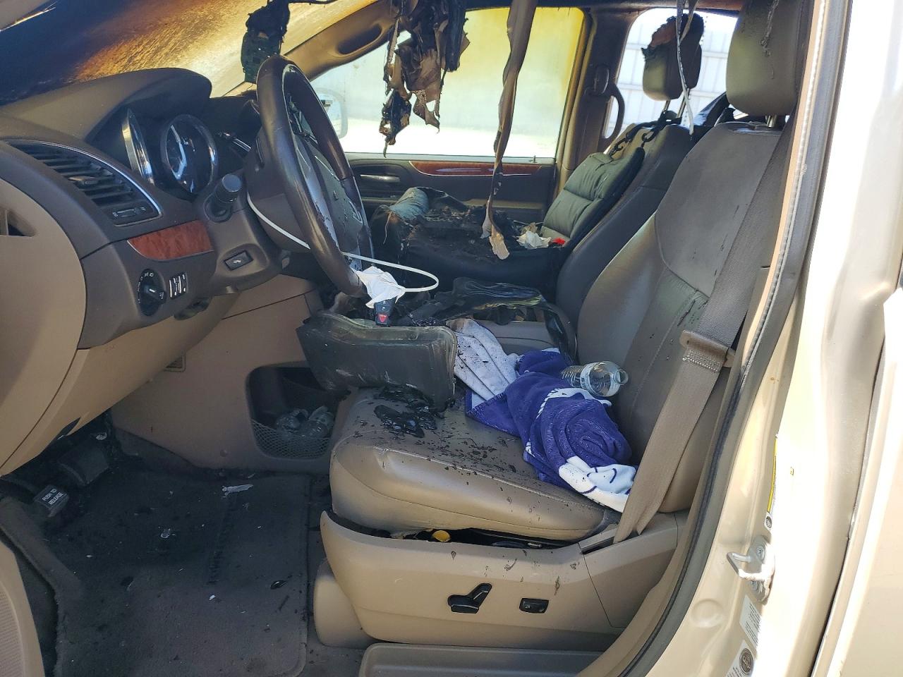 2015 CHRYSLER MINIVAN