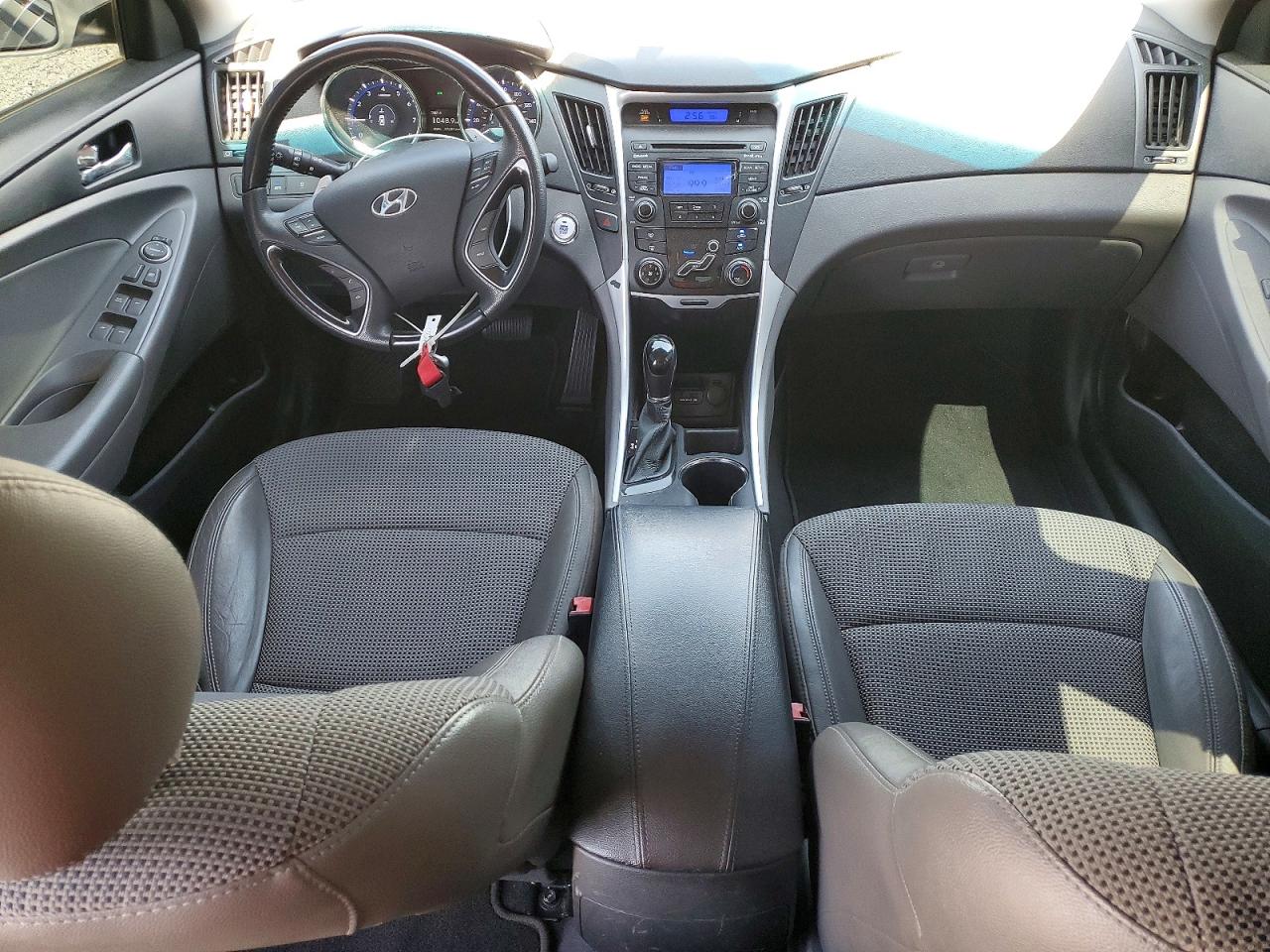 2012 HYUNDAI SONATA