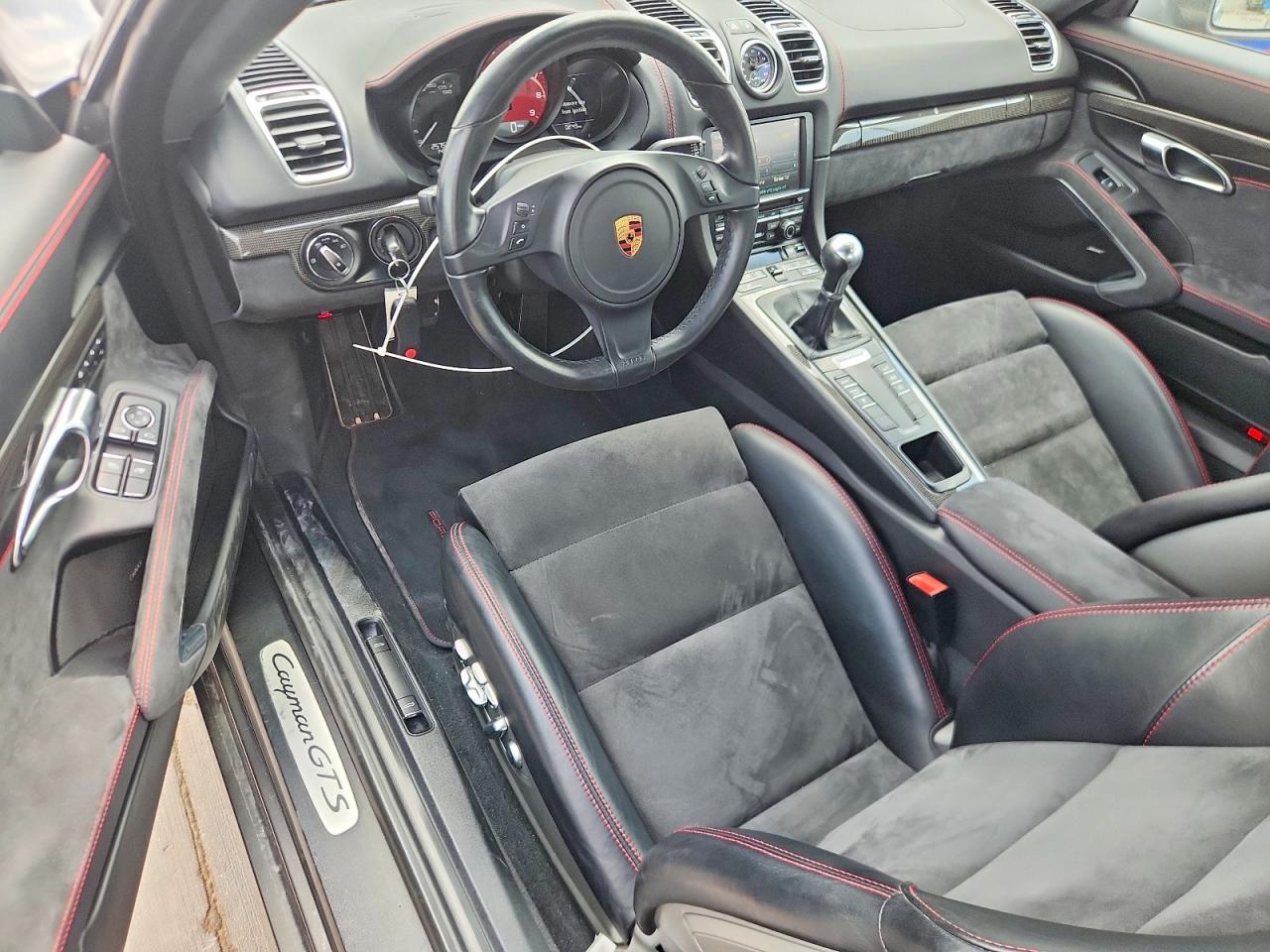 2016 PORSCHE CAYMAN