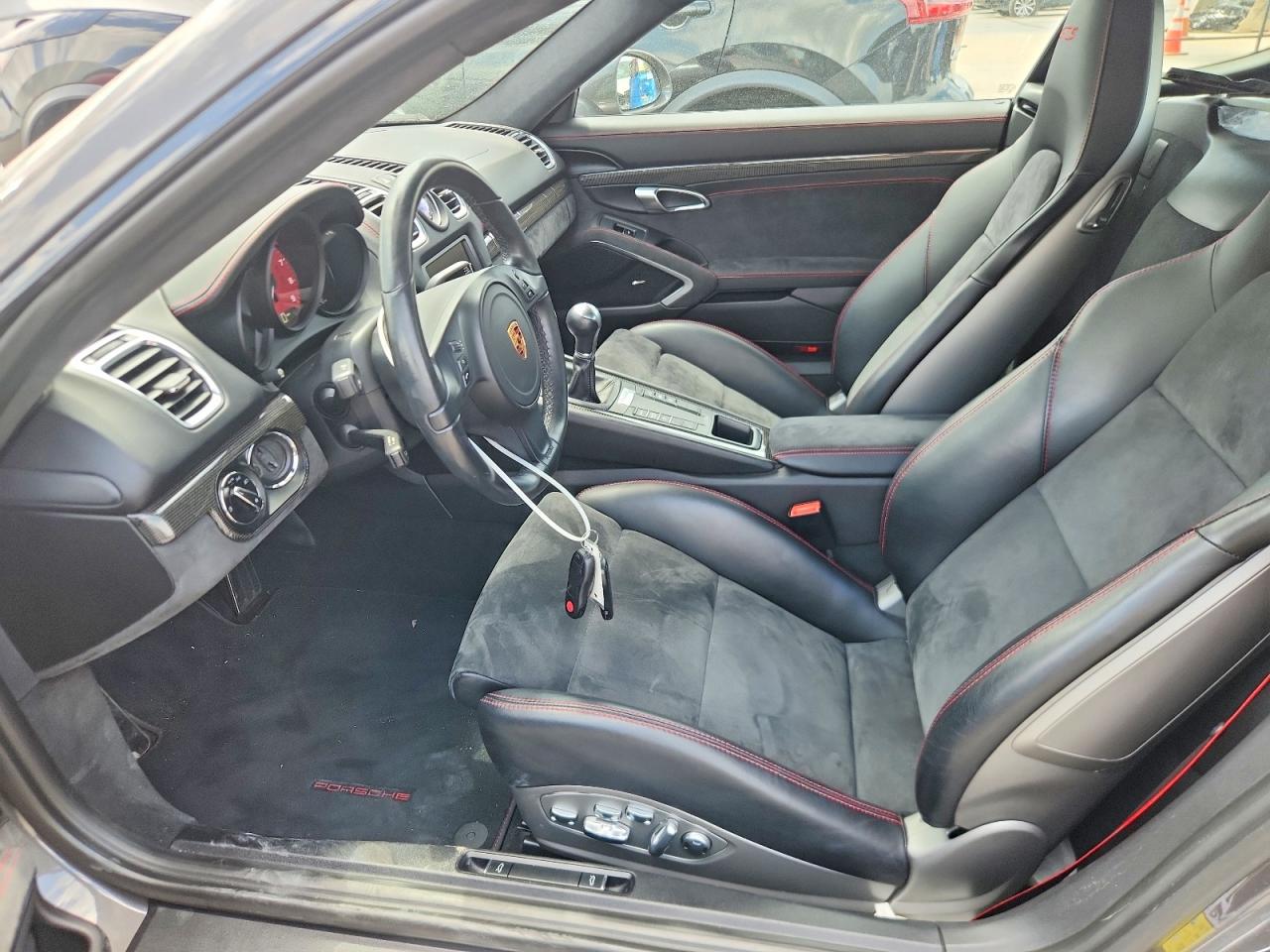 2016 PORSCHE CAYMAN