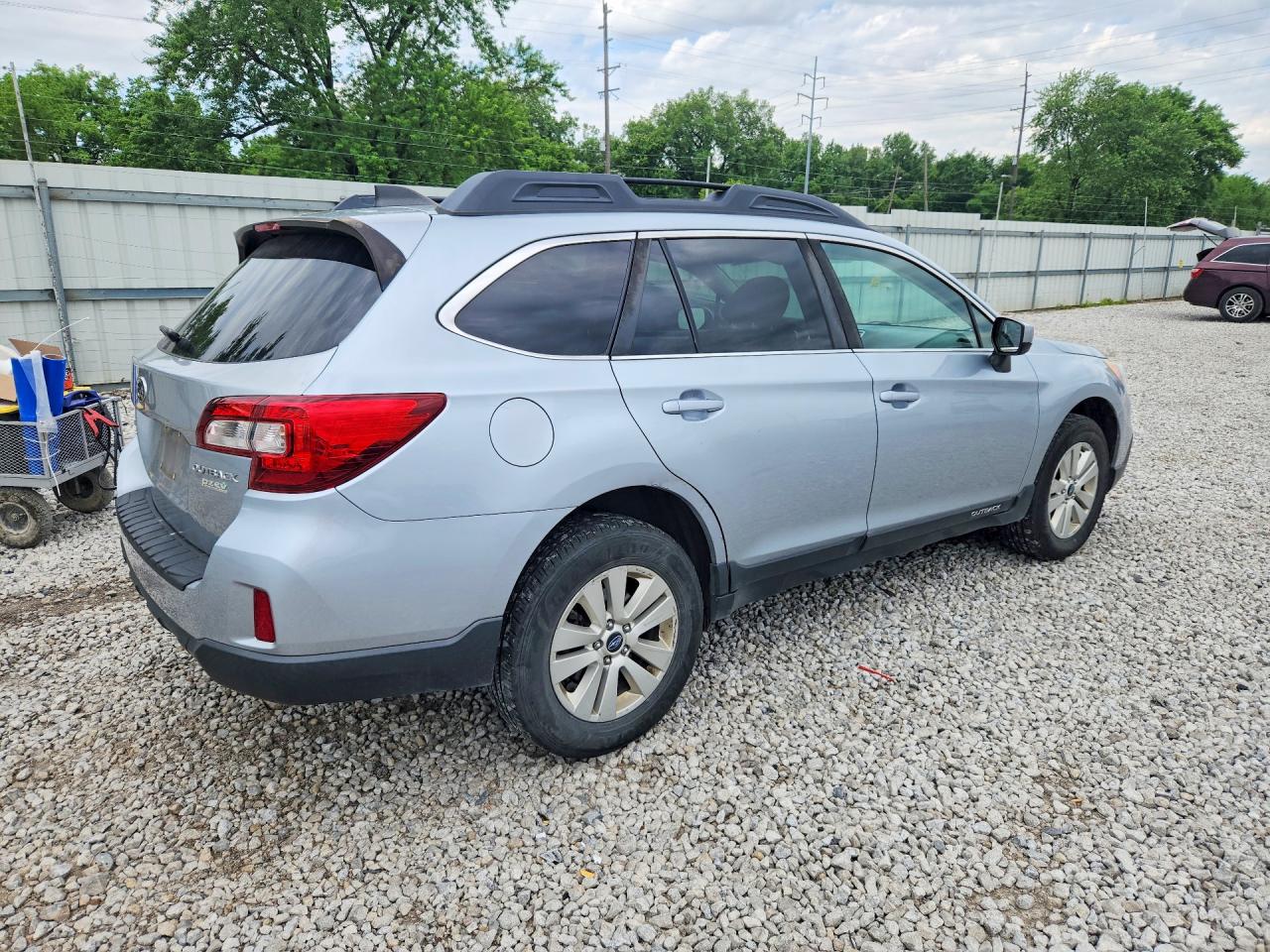 2017 SUBARU OUTBACK