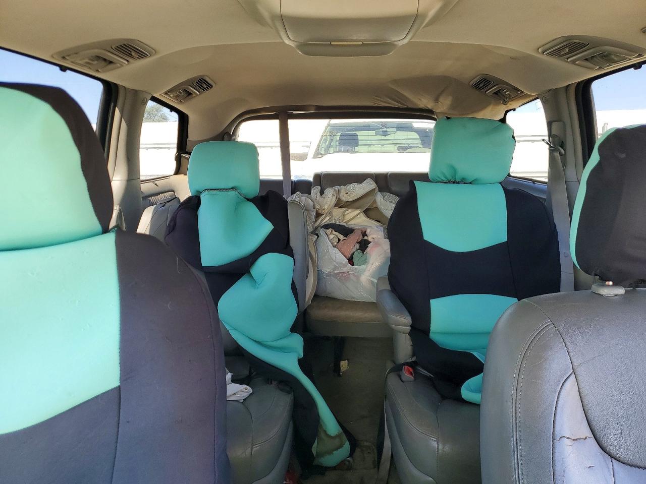 2004 TOYOTA SIENNA