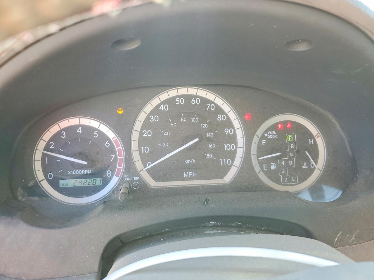 2004 TOYOTA SIENNA