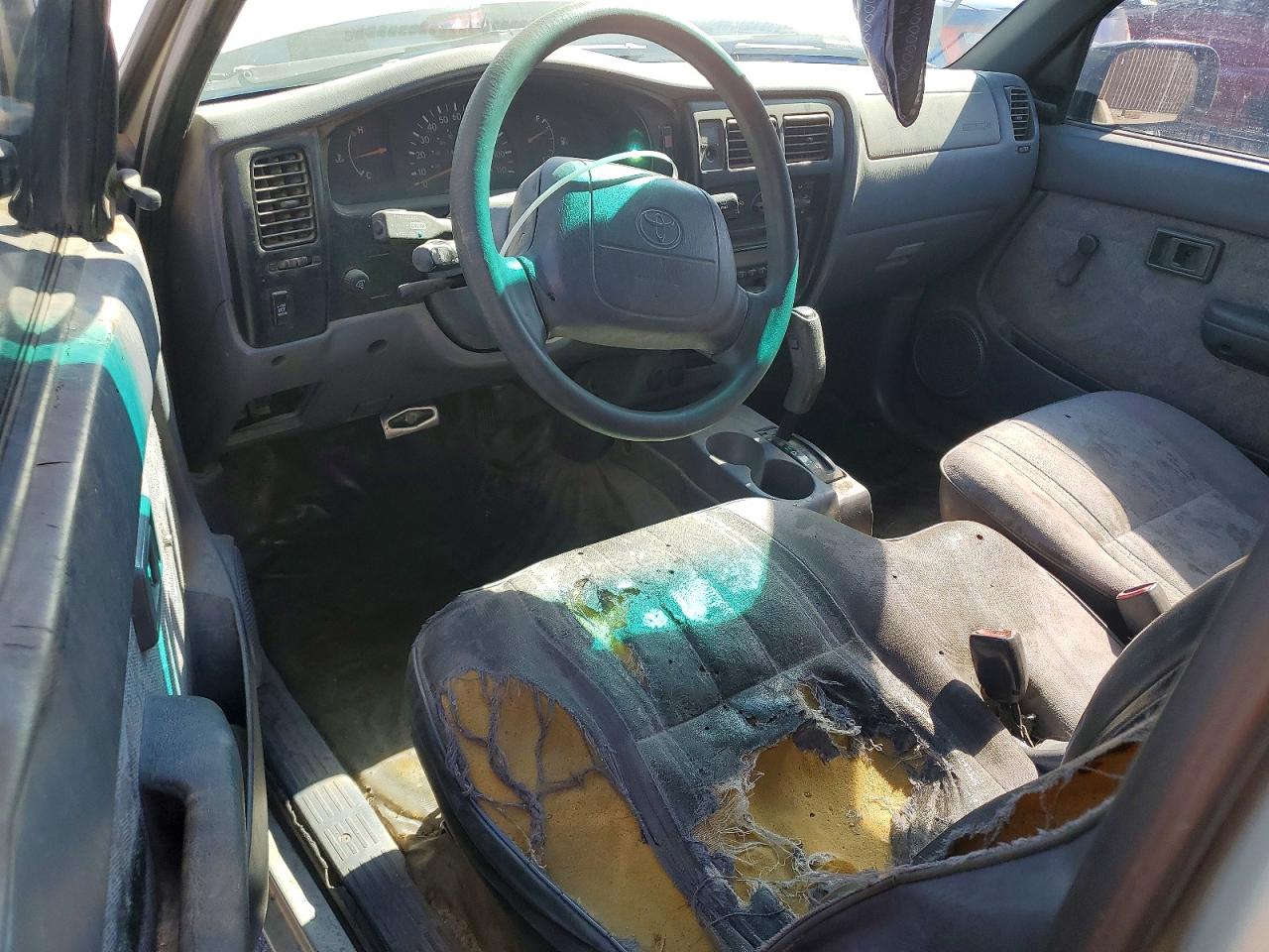 2000 TOYOTA TACOMA