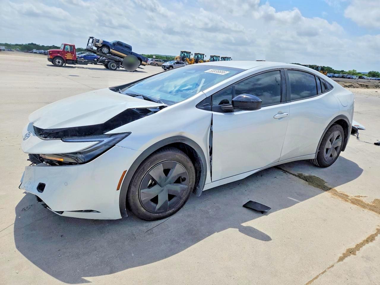2025 TOYOTA PRIUS