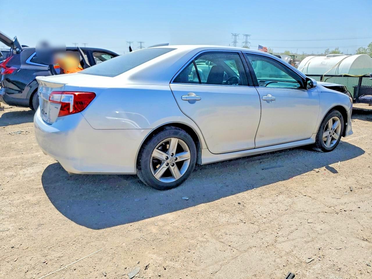 2012 TOYOTA CAMRY
