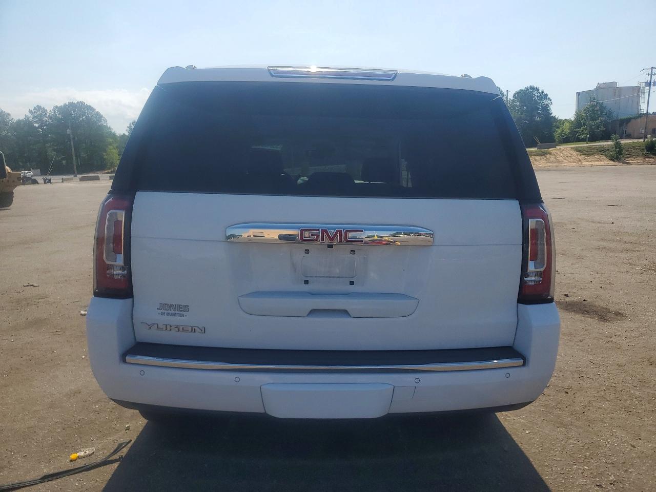 2019 GMC YUKON