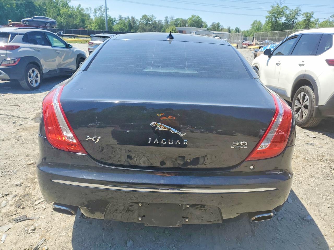 2013 JAGUAR XJ