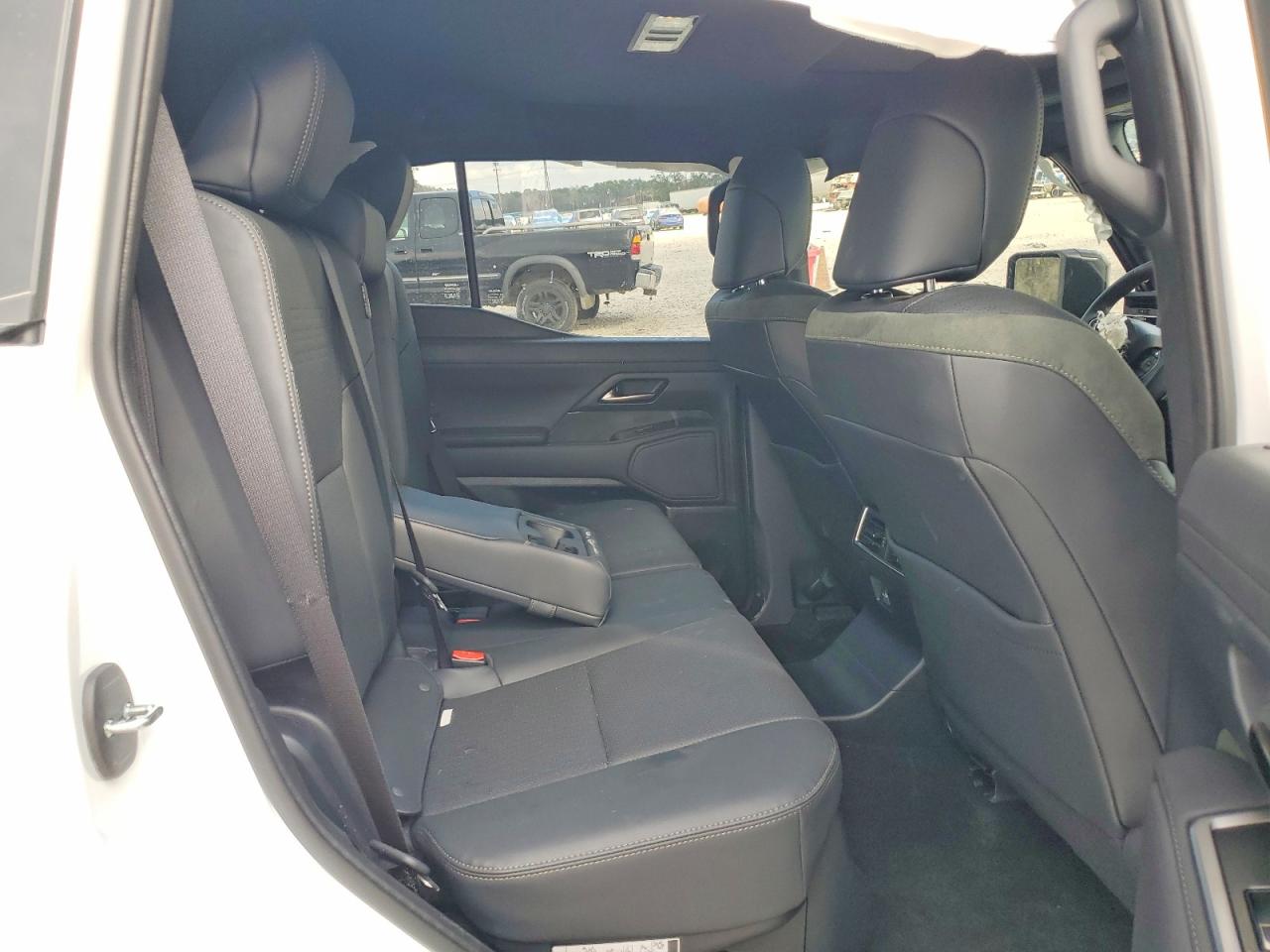 2025 LEXUS GX 550