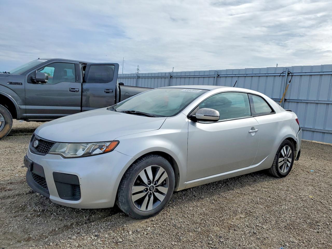 2013 KIA FORTE