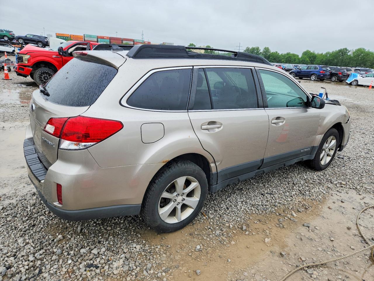 2014 SUBARU OUTBACK