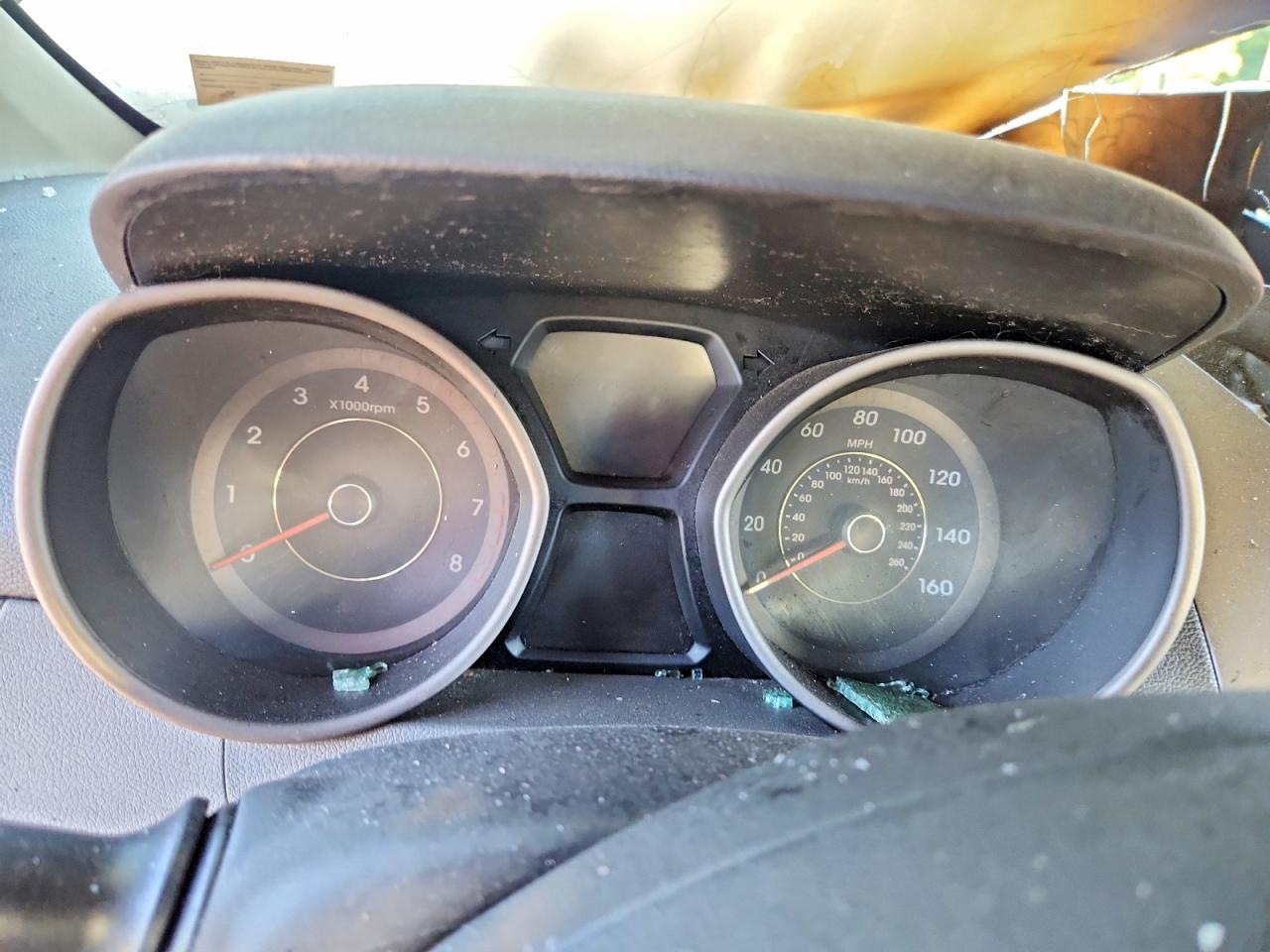 2012 HYUNDAI ELANTRA