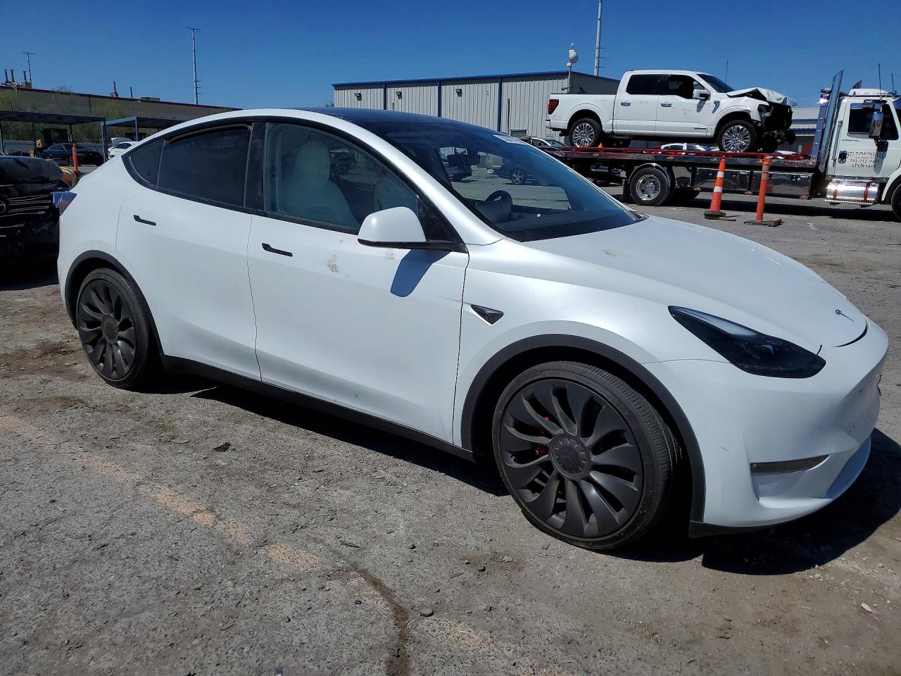 2024 TESLA MODEL Y