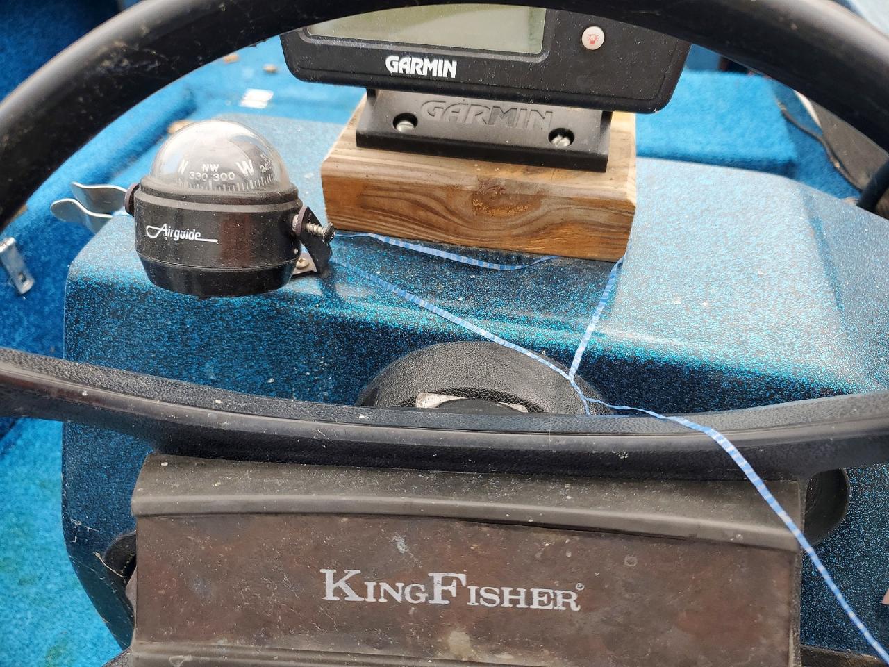 1985 KINGFISHER MASTER MOLDERS Boat