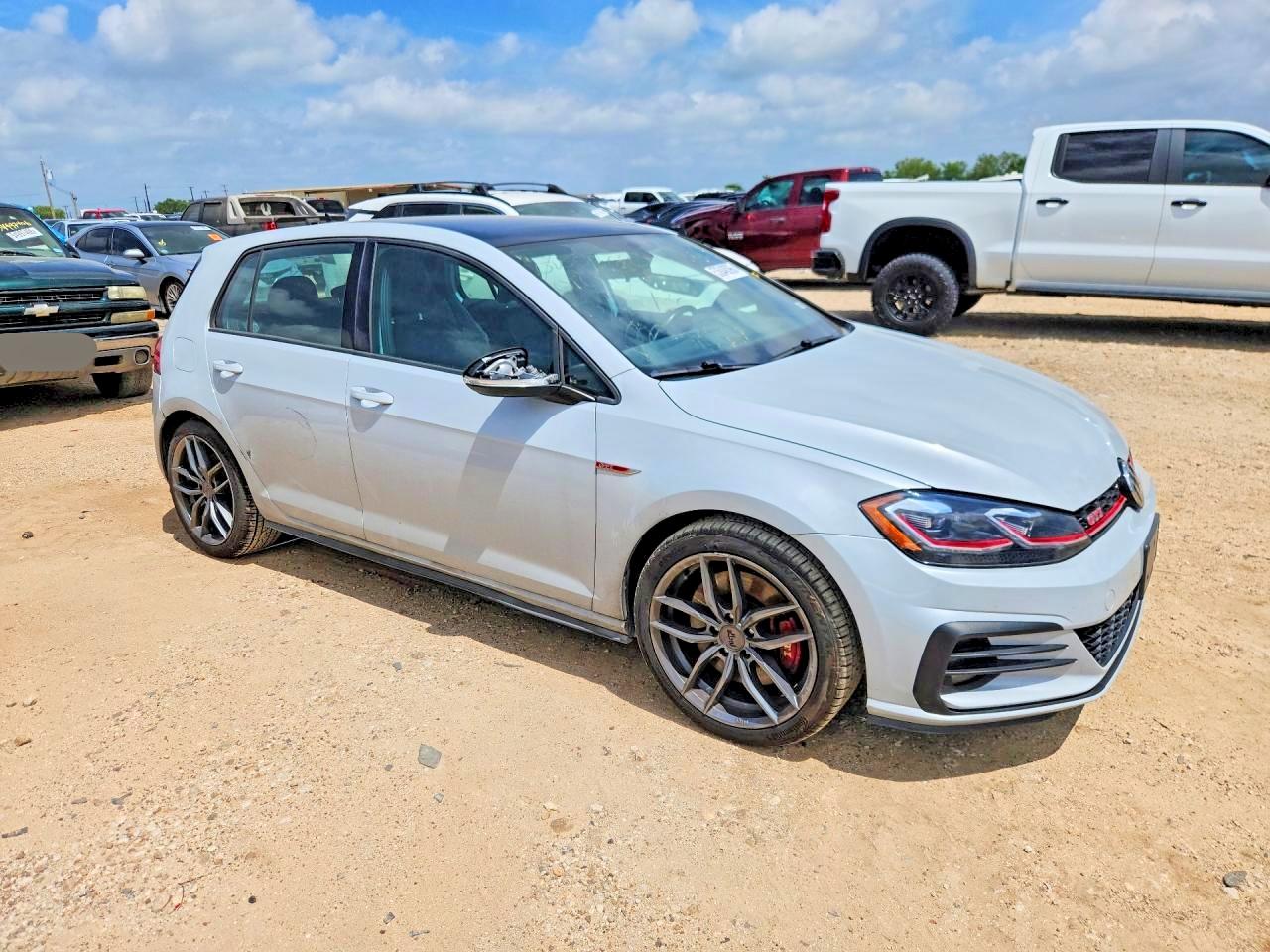 2019 VOLKSWAGEN GTI