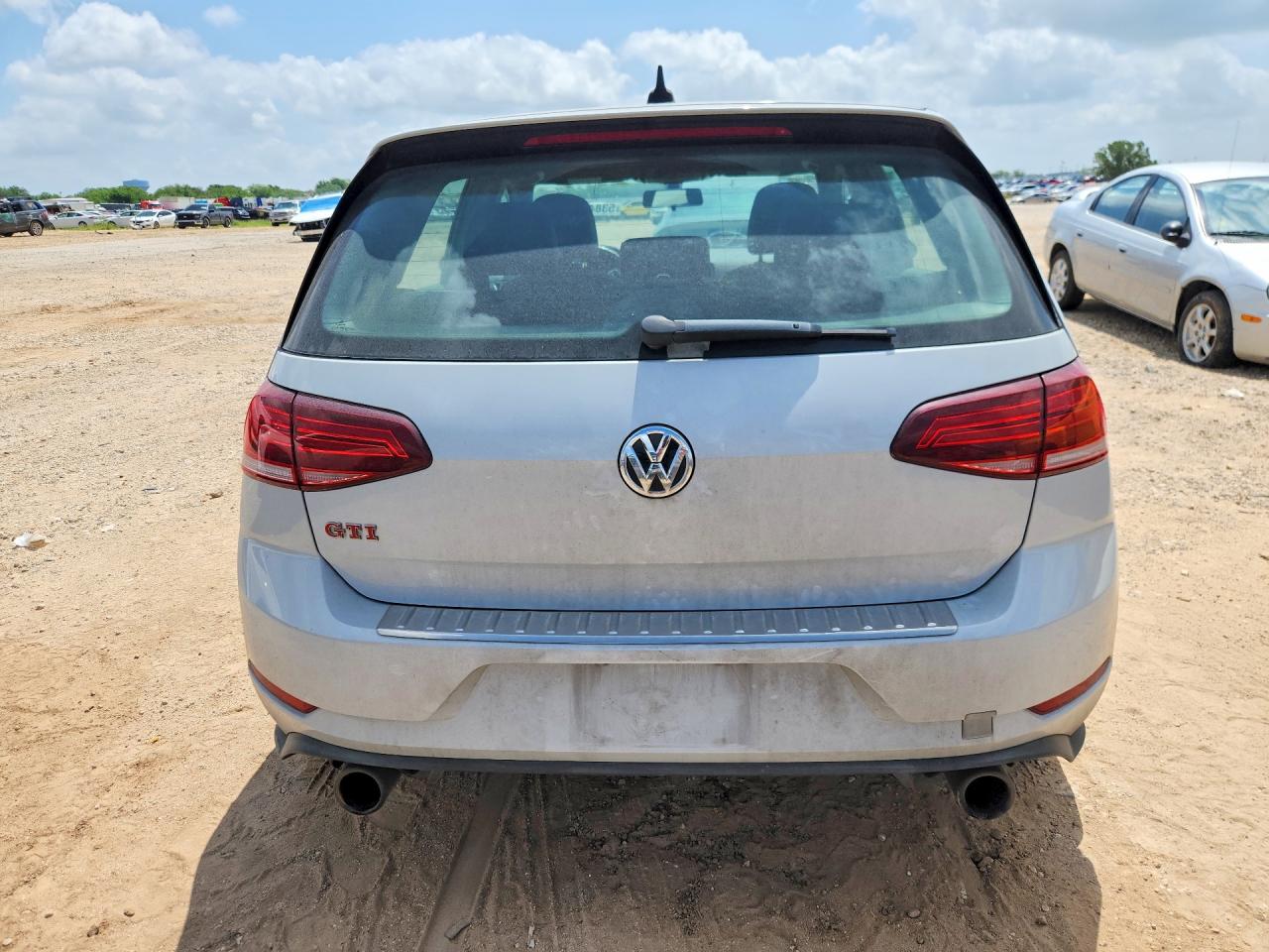 2019 VOLKSWAGEN GTI