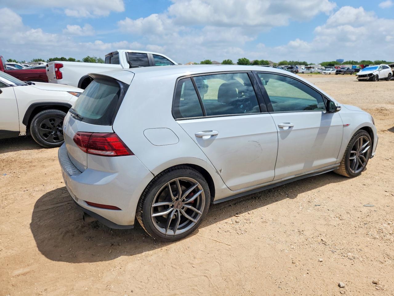 2019 VOLKSWAGEN GTI