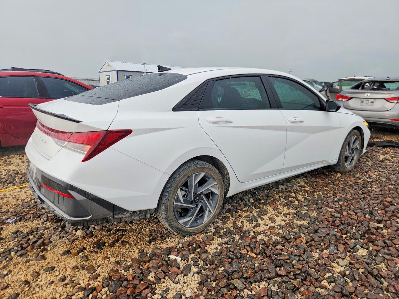 2025 HYUNDAI ELANTRA
