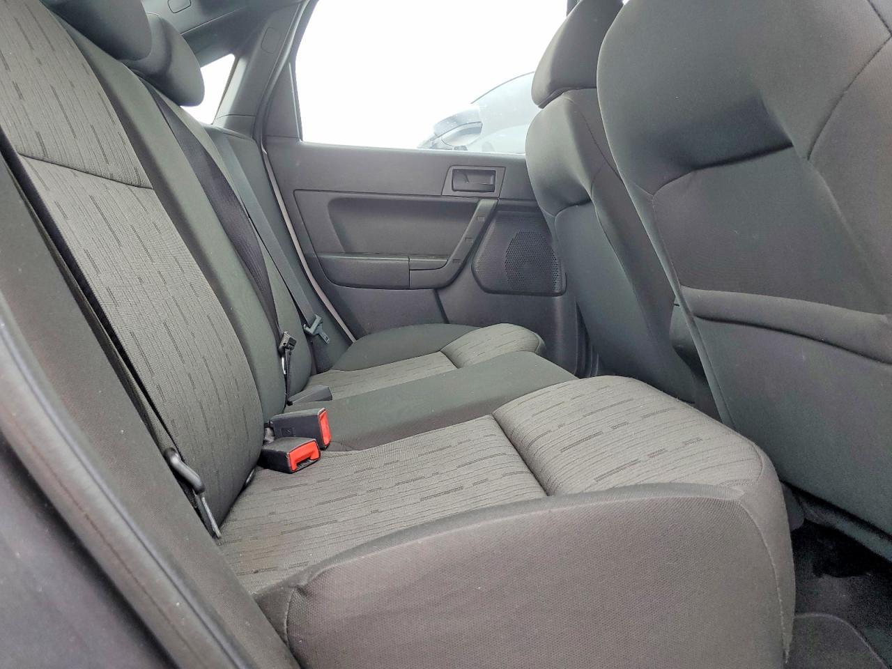 2010 FORD FOCUS