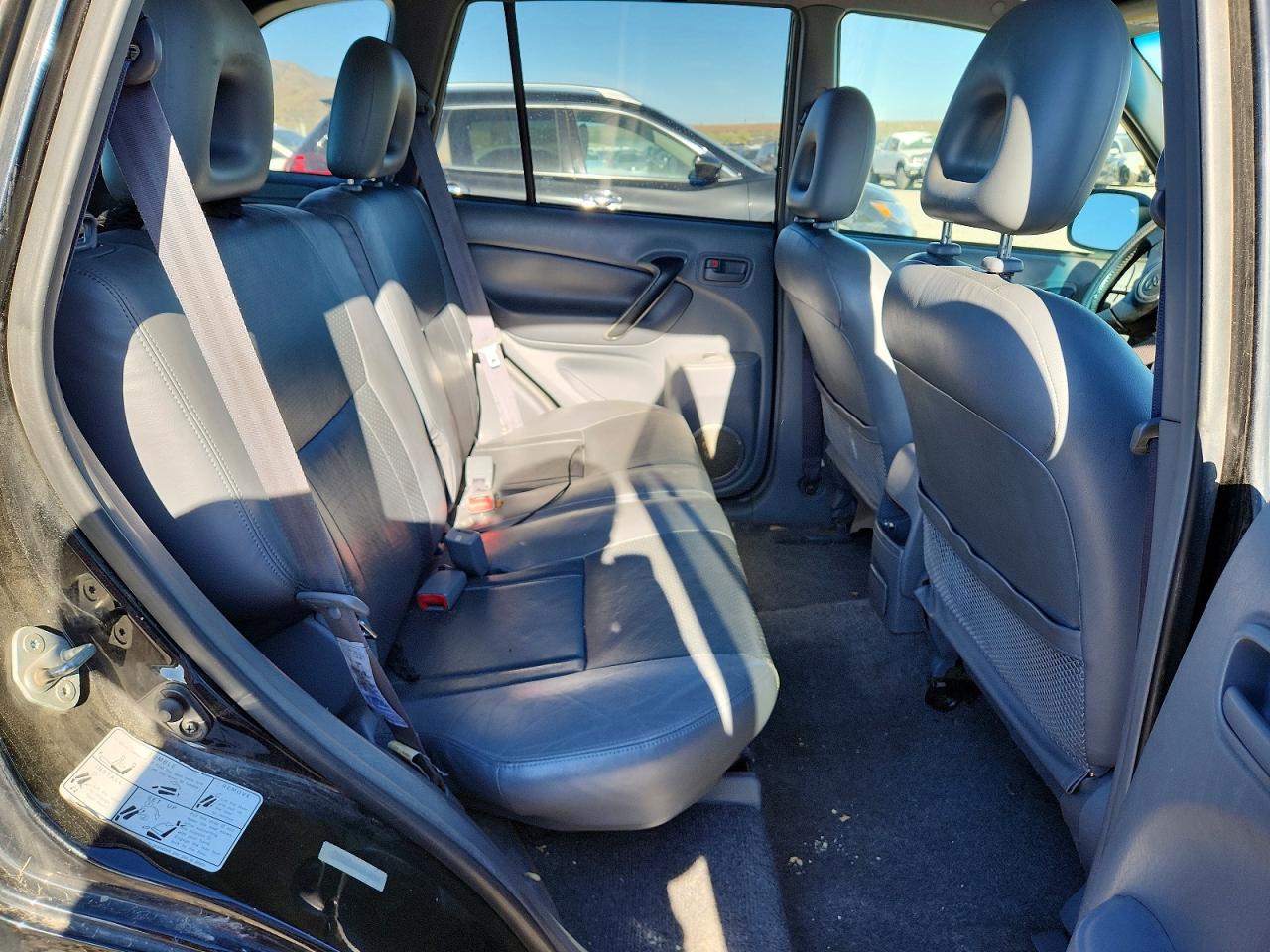 2001 TOYOTA RAV4 BASE
