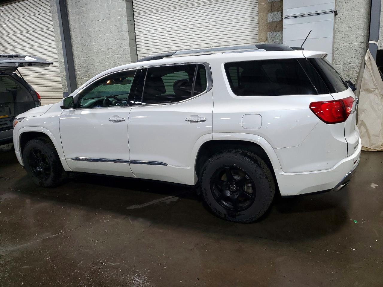 2017 GMC ACADIA DEN
