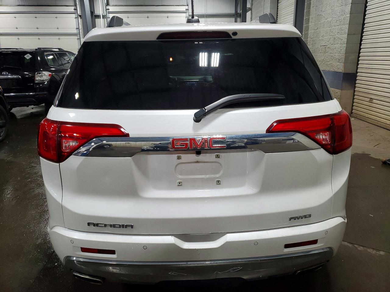 2017 GMC ACADIA DEN