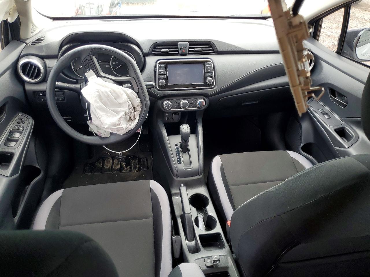 2025 NISSAN VERSA