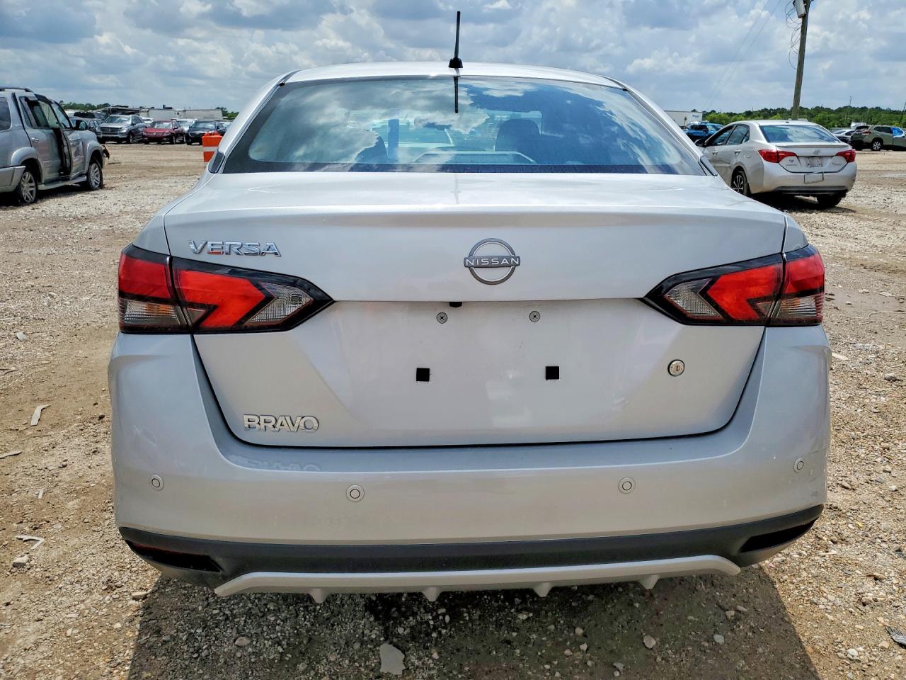 2025 NISSAN VERSA