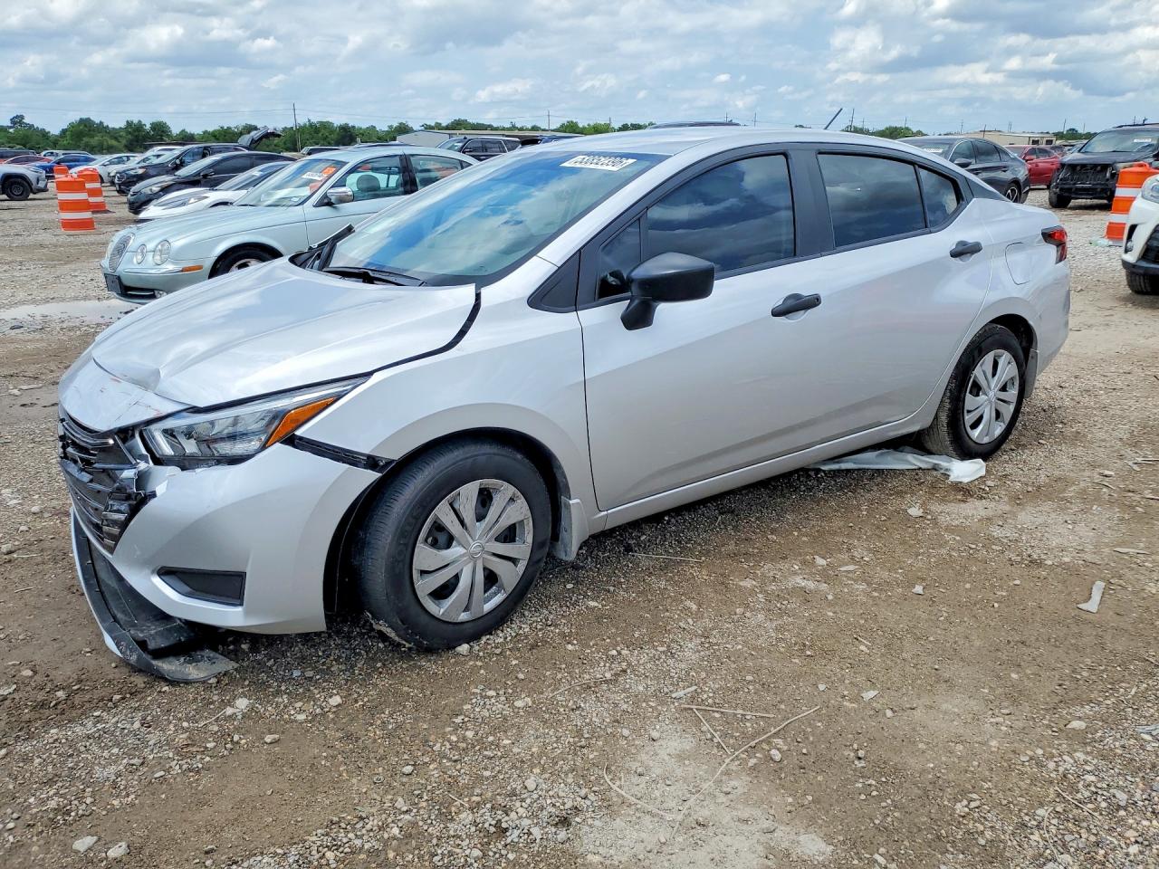 2025 NISSAN VERSA