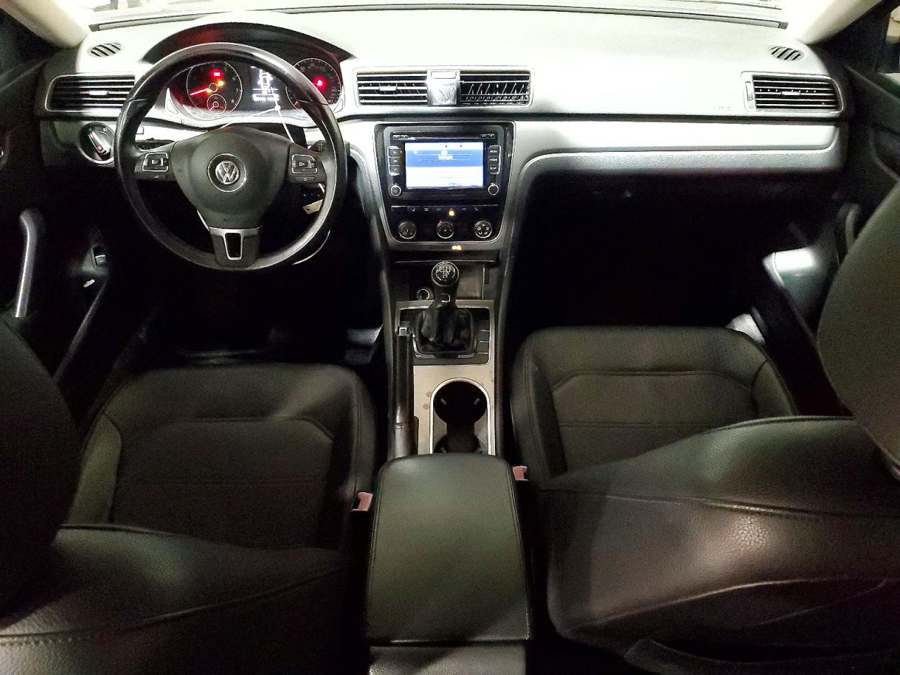 2014 VOLKSWAGEN PASSAT