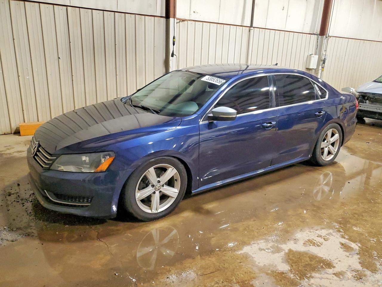 2014 VOLKSWAGEN PASSAT