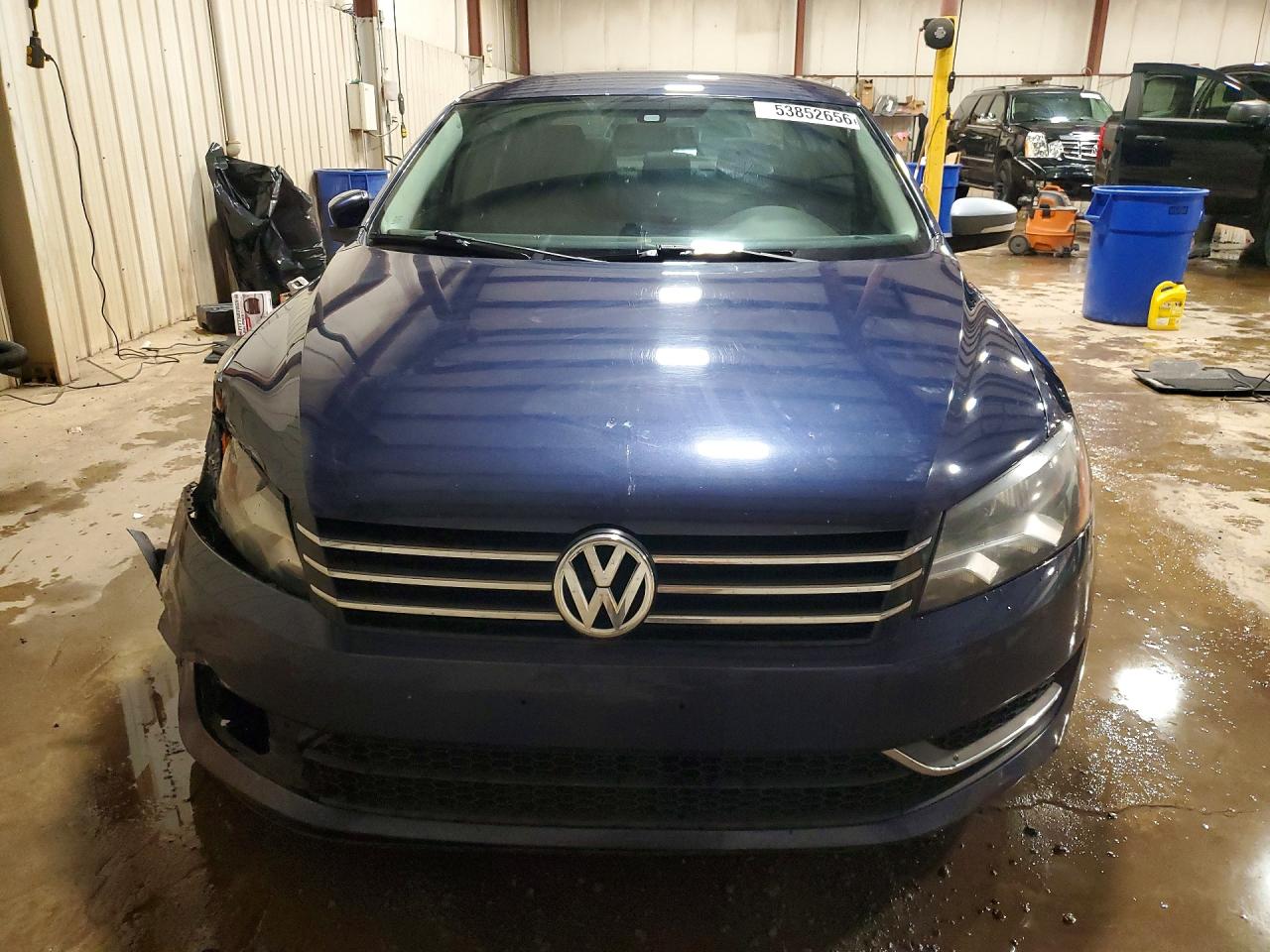 2014 VOLKSWAGEN PASSAT