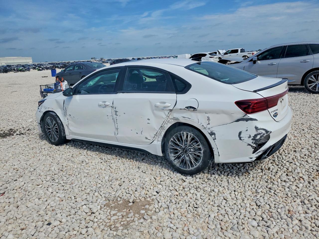 2024 KIA FORTE