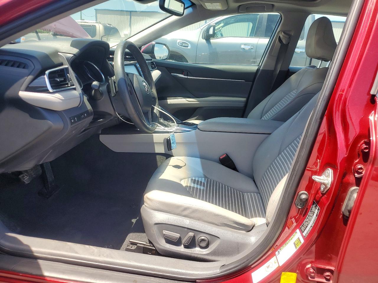2018 TOYOTA CAMRY