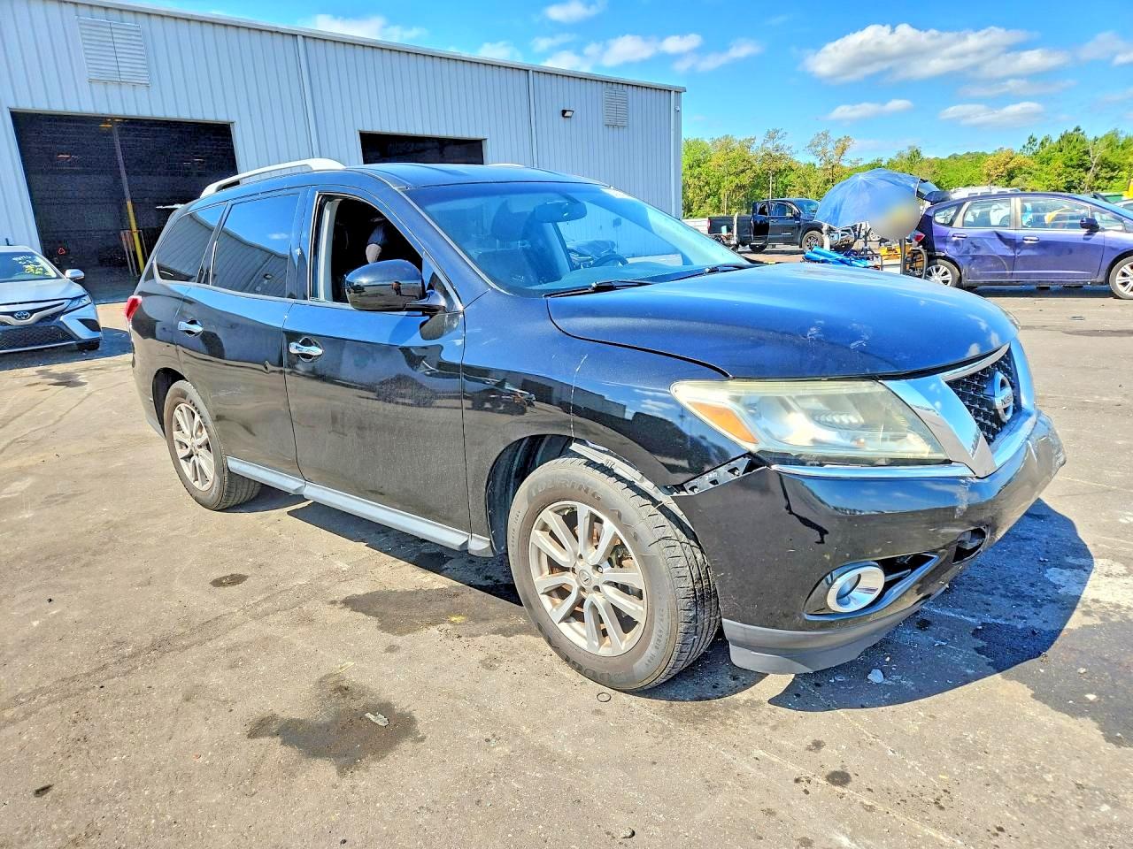2015 NISSAN PATHFINDER