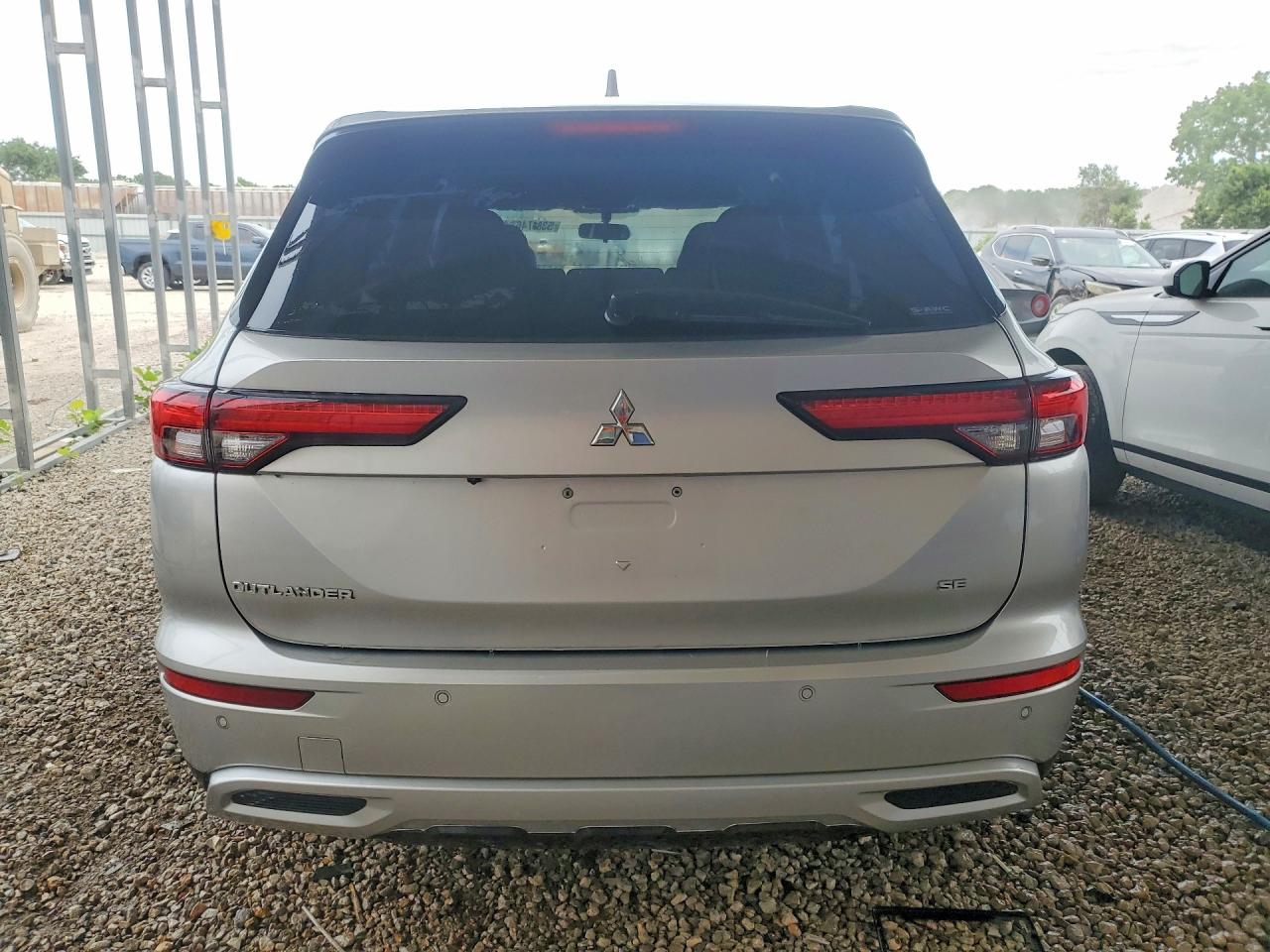 2022 MITSUBISHI OUTLANDER