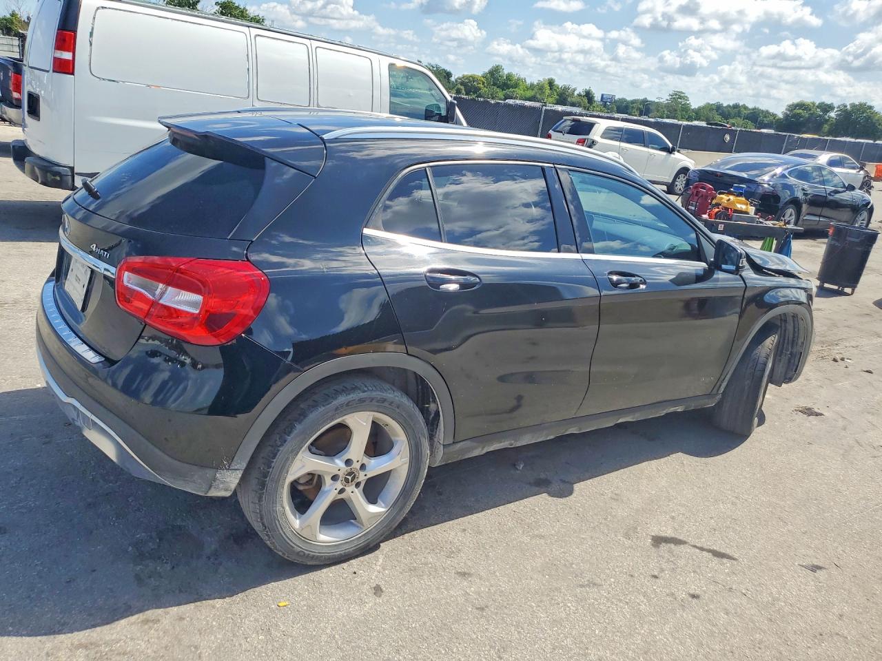 2018 MERCEDES-BENZ GLA-CLASS