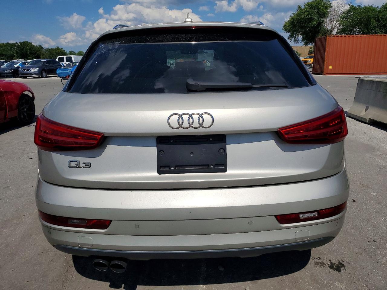 2016 AUDI Q3