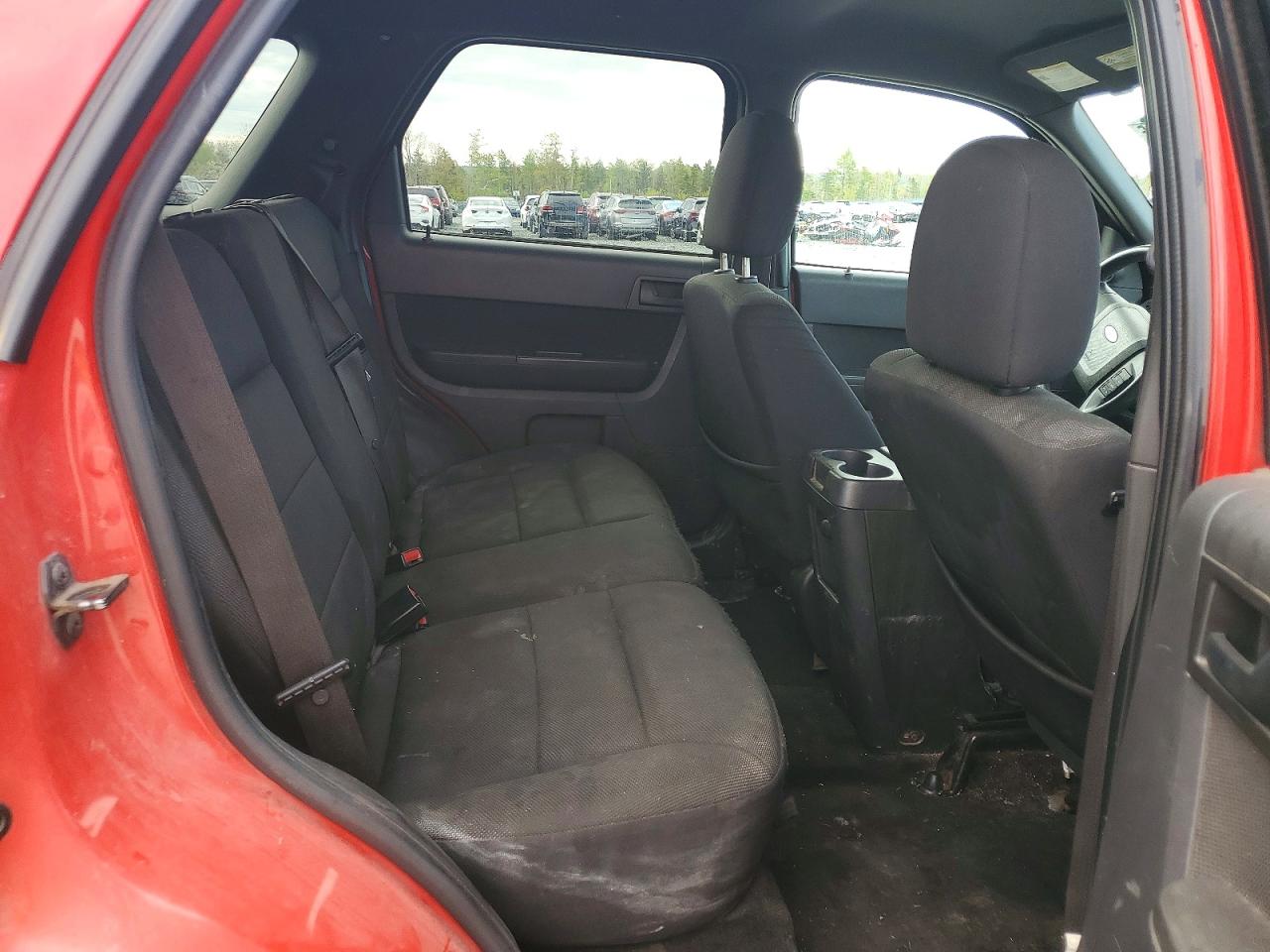 2009 FORD ESCAPE