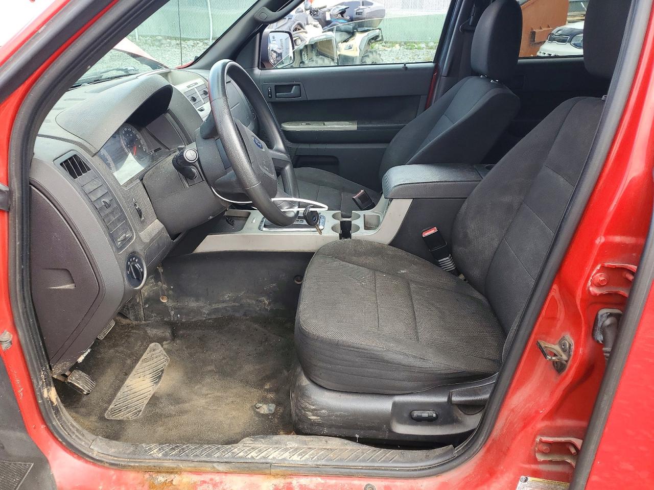 2009 FORD ESCAPE