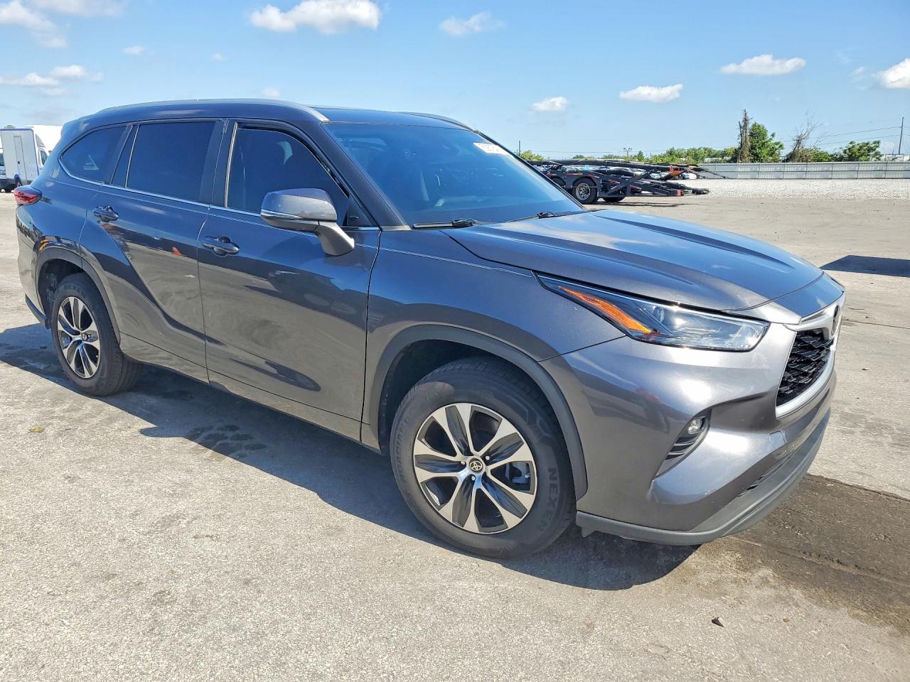 2023 TOYOTA HIGHLANDER