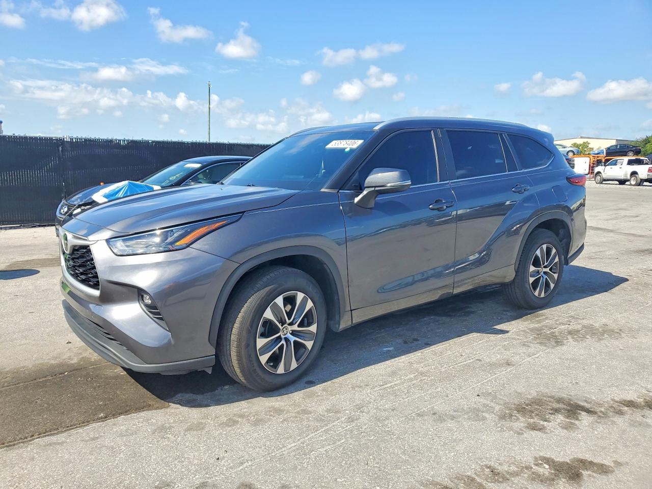 2023 TOYOTA HIGHLANDER
