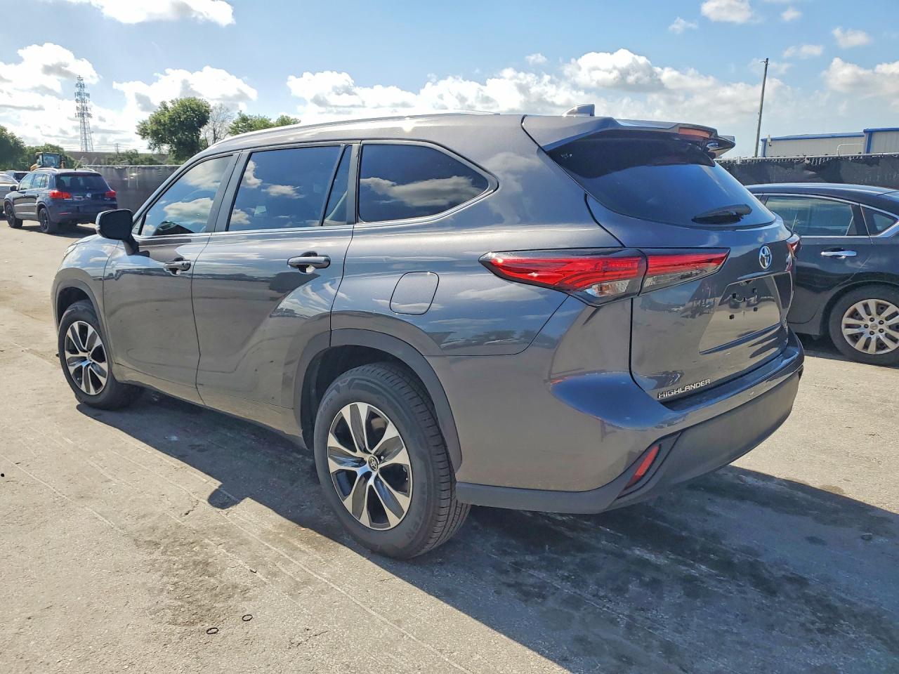 2023 TOYOTA HIGHLANDER