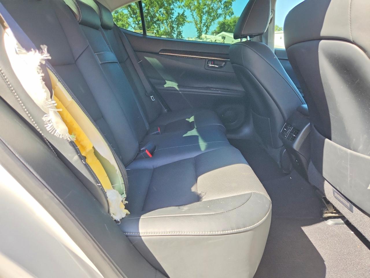 2016 LEXUS ES350