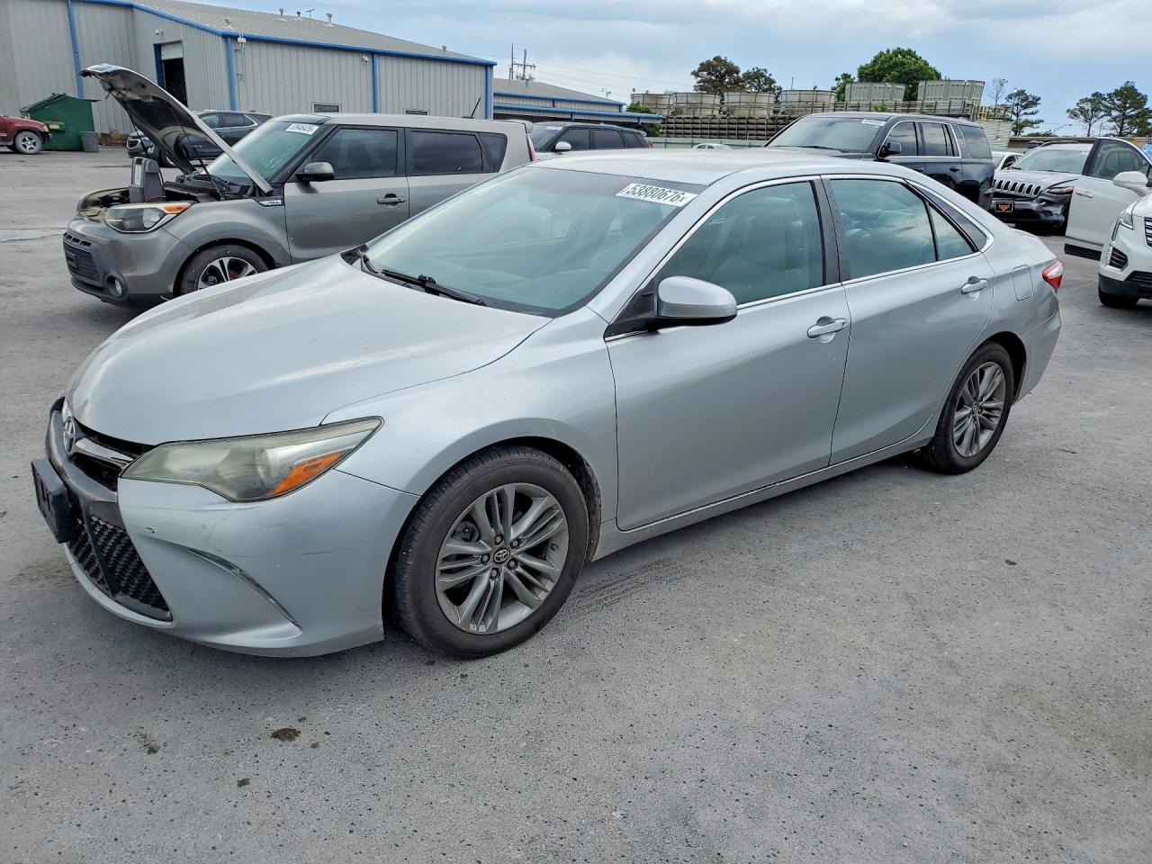 2016 TOYOTA CAMRY