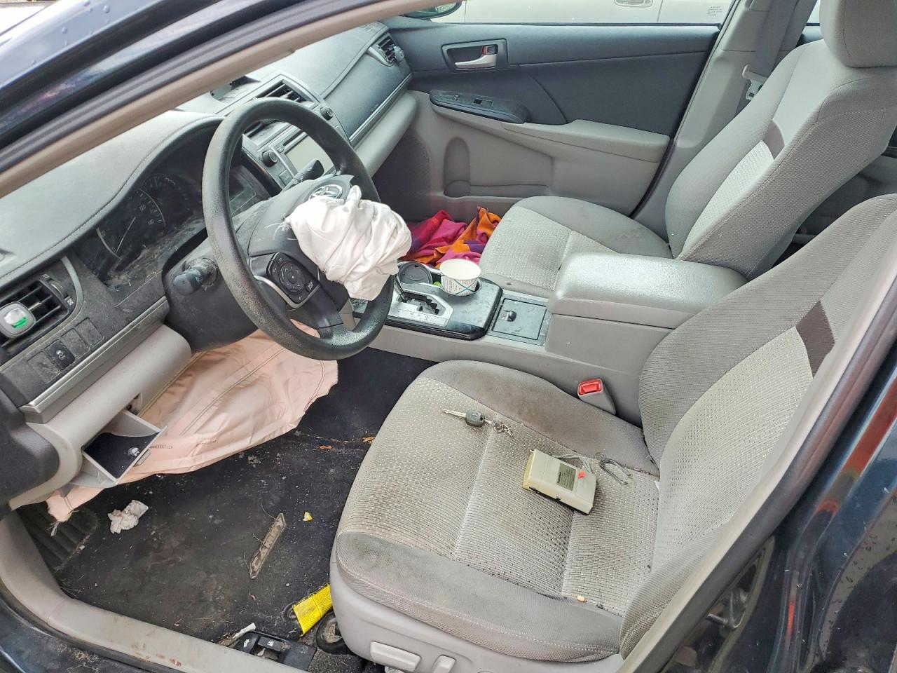 2014 TOYOTA CAMRY
