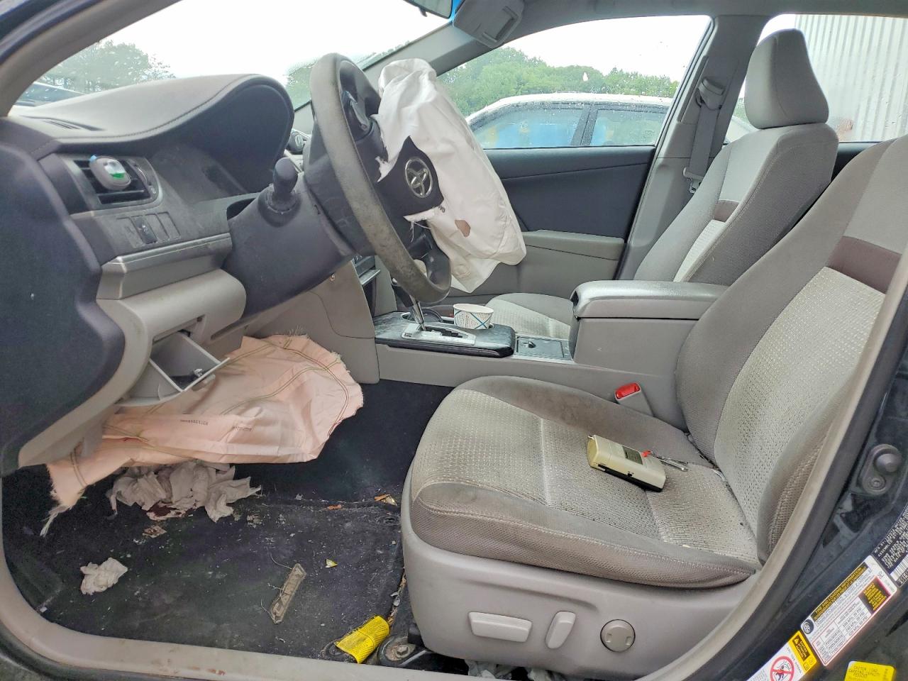 2014 TOYOTA CAMRY