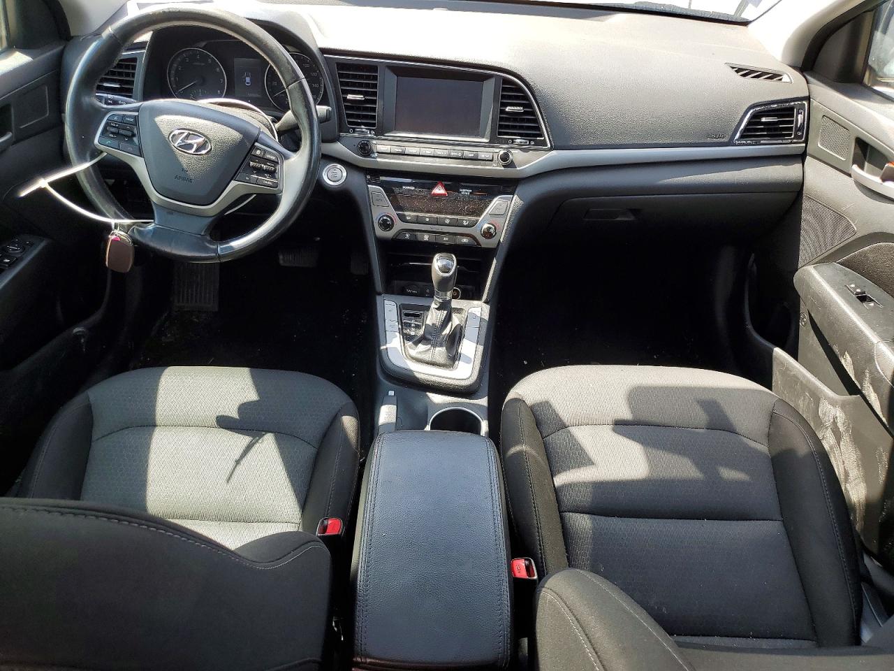 2017 HYUNDAI ELANTRA