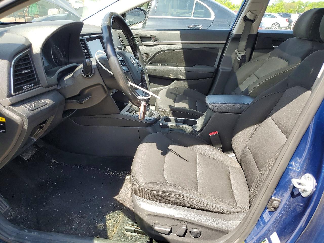 2017 HYUNDAI ELANTRA