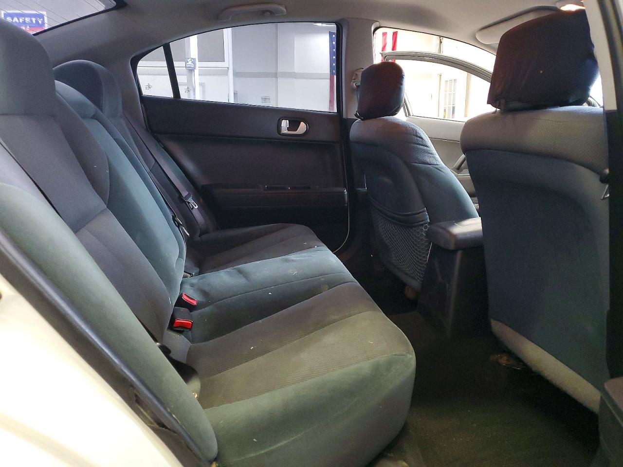 2006 MITSUBISHI GALANT
